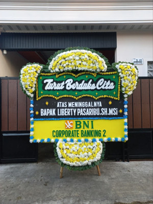 Papan Bunga Duka di Pamoyanan