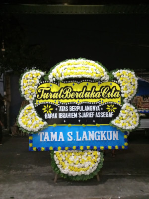 Papan Bunga Duka di Pamoyanan