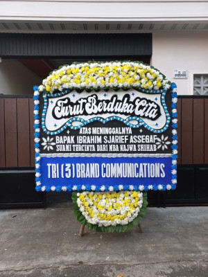 Papan Bunga Duka di Pamoyanan